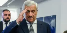 “Porti sfortuna!”. Tajani umiliato in Parlamento: il leader politico scatenato