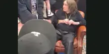 In lacrime, felice: l’ultimo video di Ozzy Osbourne prima di morire commuove i fan di tutto il mondo