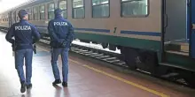 Fermano un uomo in stazione, poi l’orrore: era il killer ricercatissimo