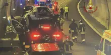 Incidente in autostrada, auto si ribalta in galleria: 4 a bordo. Tutto bloccato