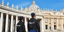 Voleva uccidere il Papa, trovata pistola carica: arrestato!