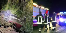 Italia. Auto vola fuori strada, terrificante: sospesa così nel vuoto. A bordo tutti giovanissimi
