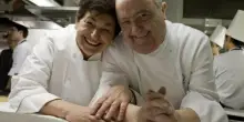 “Se ne è andato così!”. L’Italia piange il “maestro degli chef”: vero mito