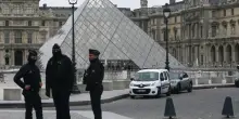 Furto al Louvre: quattro nuovi arresti a Parigi