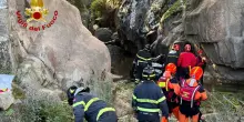 Auto precipita da un ponte in Sardegna: tre morti