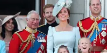 Royal Family, ancora bufera: hanno dovuto togliere quelle foto! Scandalo