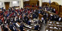 Ucraina, doppia bufera nel governo: si dimettono i ministri di Giustizia ed Energia dopo lo scandalo corruzione
