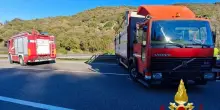 “Morto schiacciato dal suo stesso camion”. Incidente spaventoso in Italia: dinamica agghiacciante