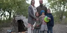 “I bimbi sono vaccinati”. Famiglia nel bosco, diffusi i documenti ufficiali