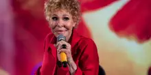Ornella Vanoni, addio alla signora della canzone e all’eleganza di un Novecento che non c’è più