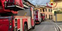 Incendio in Italia, fiamme in pieno giorno: casa invasa dal fumo, chi c’era dentro