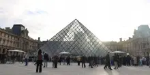 Furto al Louvre, l’incredibile falla nella sicurezza: la password delle telecamere era “Louvre”