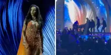 Miss Universo, la concorrente giamaicana cade dal palco: il concorso continua come se nulla fosse |  VIDEO
