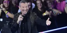 Amadeus torna in Rai? L’indiscrezione: “Pronti per lui uno show musicale, un game e il Festival di Sanremo”