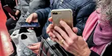 Trasforma il tuo smartphone in un telecomando in 30 secondi netti: la funzione che pochi conoscono