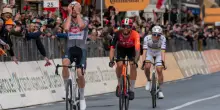 Milano-Sanremo 2026: Tadej contro Mathieu (e il mondo sta a guardare)