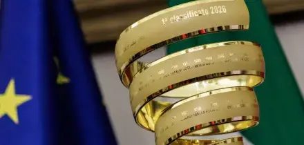 Giro d&rsquo;Italia 2026, Thomas Silva colora di celeste la maglia rosa