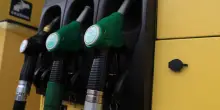 Il prezzo del gasolio continua a salire: in autostrada 2,178 euro al litro