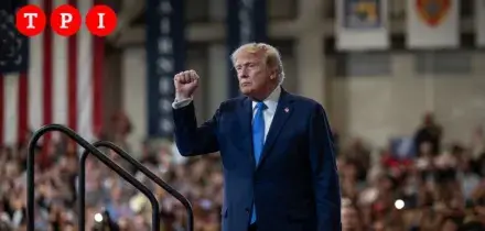 Trump: &ldquo;Abbiamo spazzato via l&rsquo;Iran, presto avremo il pieno controllo di Hormuz&rdquo;