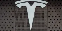 Tesla batte le stime nel Q2: consegnati 480mila veicoli. Frenano i timori sul calo delle vendite