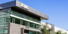 ASML alza stime vendite annuali grazie a domanda AI