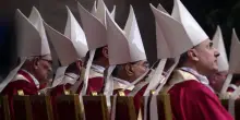 A san Pietro l’ultima messa dei Cardinali per Papa Francesco, presiede Mamberti