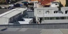 Governo avanti tutta sui centri per migranti in Albania, Meloni chiede la fiducia alla Camera