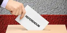 Referendum, urne aperte fino a domani alle 15
