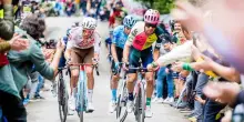 Ciclismo, il francese Paret-Peintre vince sul Mont Ventoux