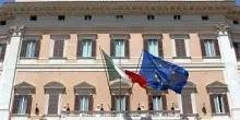 Trancassini (Fdi): non ci sarà aumento stipendi dei parlamentari