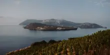 Vino, Tenuta di Castellaro: nuova offerta enoturistica nelle Eolie