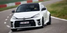 Toyota utile I trim -37%, impatto dazi 2,8 mld euro. Taglia guidance