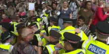 M.O., polizia di Londra arresta manifestanti pro Palestine Action