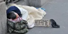 In povertà assoluta 5,7 milioni di persone, è allarme stranieri e minori