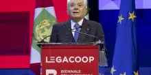 P.A.,Mattarella: Costituzione chiede imparzialità e autonomia dal potere