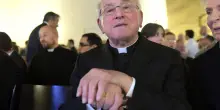 No al culto del Papa: non è un capo assoluto