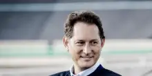 «La Stampa» tifa contro il premier per non toccare gli affari di Elkann