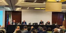 Sindaci contro la burocrazia: «Norme troppo complesse, servono riforme»