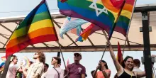 Sinistra in panne sulla giostrina Lgbt: «brigata» ebraica insultata al gay pride