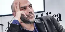 La trans gongola: «È karma». Saviano invita a farsi furbi: «Gioire è un favore a Trump»