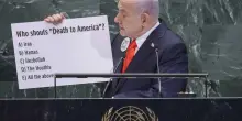 Netanyahu: «Né genocidio né fame». Plausi e fischi
