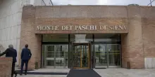 Mps prende Mediobanca con l’86,3% e Unicredit si ritira dalle Generali