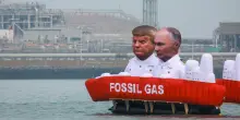 Trump fa tira e molla con Putin e impone maxi sanzioni al petrolio