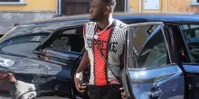 Milan, Boniface torna in Germania dopo le visite: la posizione del club