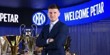 L'Inter annuncia Sucic ma ai tifosi non interessa: "Vogliamo Mourinho", "riprendete Mancini"
