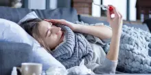 Da autunno l'influenza colpirà duro, ma ormai solo un anziano su due si vaccina
