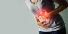 Reflusso gastroesofageo: il caldo peggiora i sintomi, i consigli per affrontare l'estate