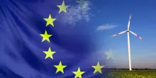 Ue, quasi la metà dell’elettricità nel 2024 proveniva da fonti rinnovabili