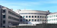 Tac alla gatta all’ospedale di Aosta: quattro indagati