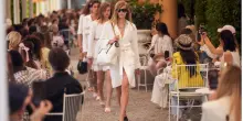 Anche Chanel soffre il calo del lusso: ricavi a -4% nel 2024